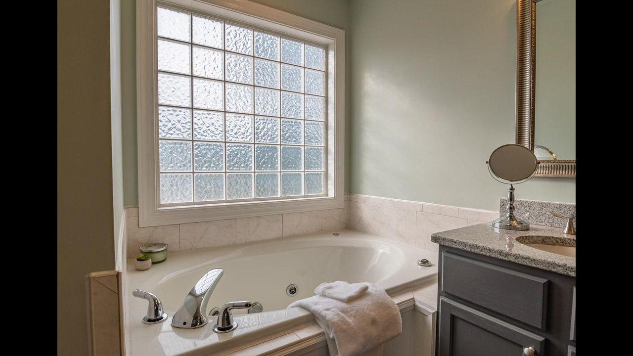5 Ways to Reduce Humidity in the Bathroom